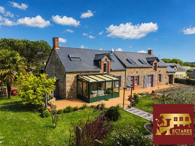 Propri&eacute;t&eacute; de caract&egrave;re sur 3 hectares, habitation familiale, potentiel &eacute;questre,