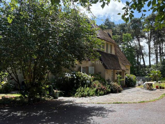 Propri&eacute;t&eacute; &eacute;questre de charme, plusieurs logement
