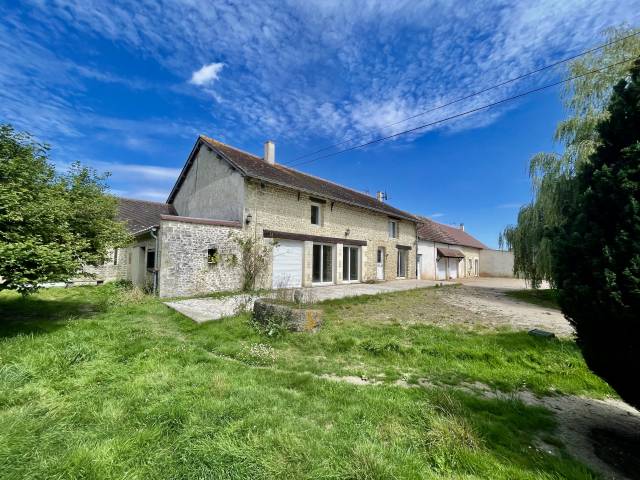 MORTAGNE-AU-PERCHE  – HARAS – 20HA 
