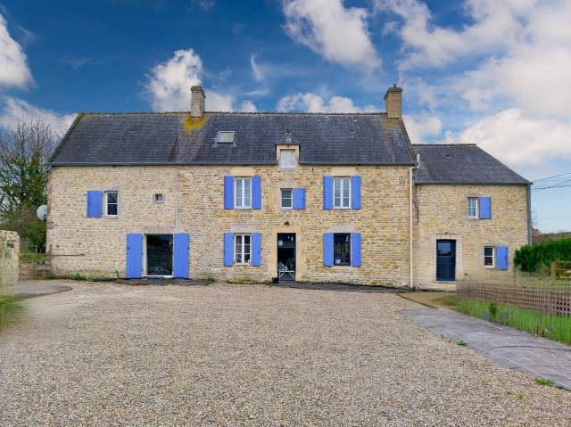 Jolie maison à 10 mn des plages.