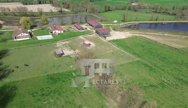 Propri&eacute;t&eacute; 21 hectares 2 habitations