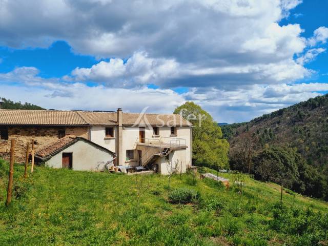 Mas cévenol agricole restauré, sur 9 ha