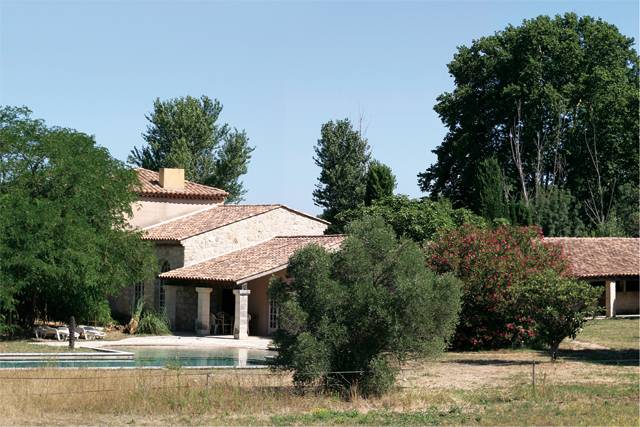 Propriété équestre de 15Ha proche 13990 Fontvieille