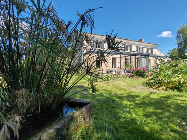 MAISON DE CHARME ET PENSION DE CHEVAUX