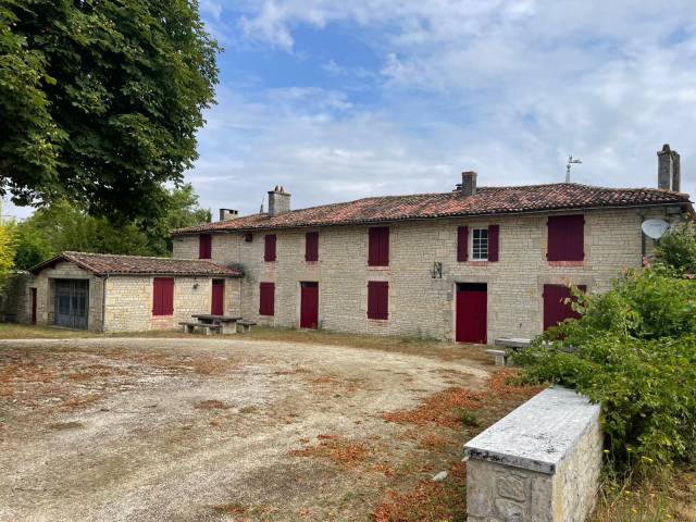 Propriété équestre à 10 min de Chef-Boutonne (79) 11 ha