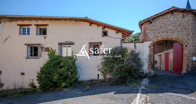 FERME AUTHENTIQUE EN PIERRE - PROXIMITE STE FOY L'ARGENTIERE