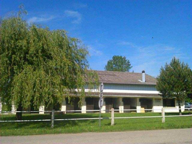 Ecurie familiale &agrave; louer 