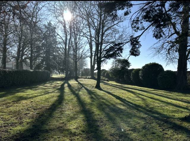 Belle propri&eacute;t&eacute; &eacute;questre + G&icirc;tes