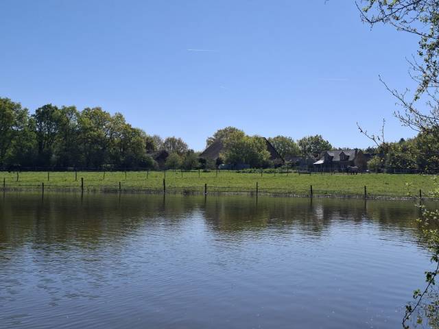 ? Domaine &eacute;questre de prestige avec &eacute;tang priv&eacute;  10 hec