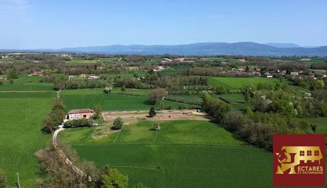 Propri&eacute;t&eacute; sans voisins 3,4 hectares