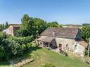 Belle grange &agrave; finir de r&eacute;nover sur 4,5 ha