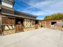 Maison 150 m&sup2; avec appartement T3 80 m&sup2;/ 5 box chevaux